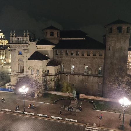 Appartamento Nel Cuore Di Torino Centro Luaran gambar