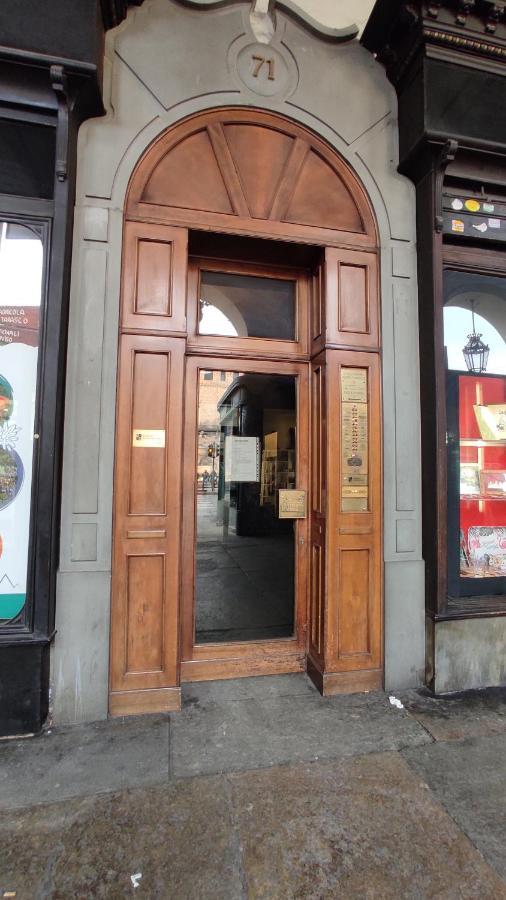 Appartamento Nel Cuore Di Torino Centro Luaran gambar